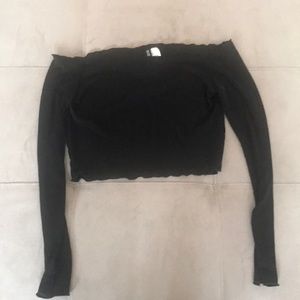 Black long sleeve crop top